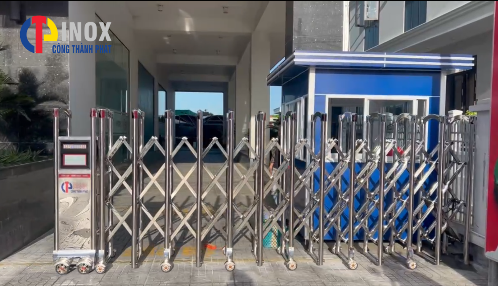 cổng xếp inox 304 nhập khẩu