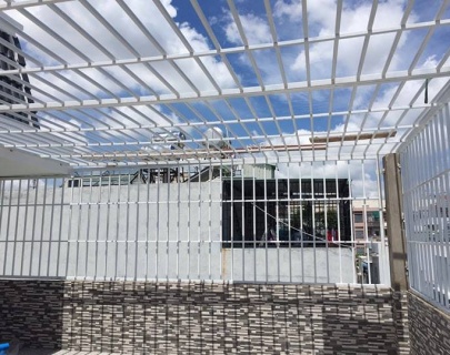 khung bảo vệ sân thượng