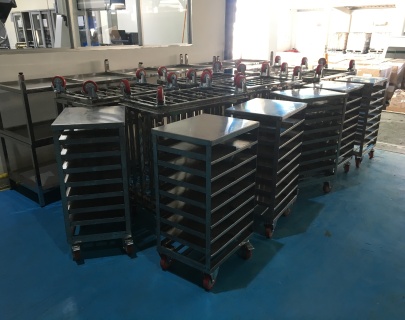 KỆ ĐỂ DỤNG CỤ CHO CÔNG TY