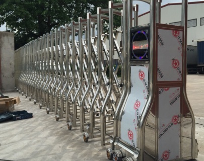 Cửa Cổng Xếp CTP 15